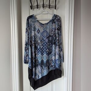Blue Paisley Top Size 22/24w Cato